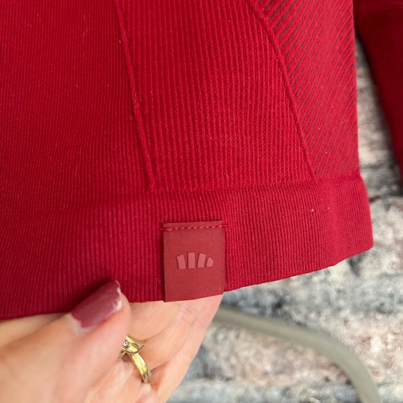 Beneunder Red Activewear Set. Amazing layering for cold weather NWOT unisex - Picture 9 of 16